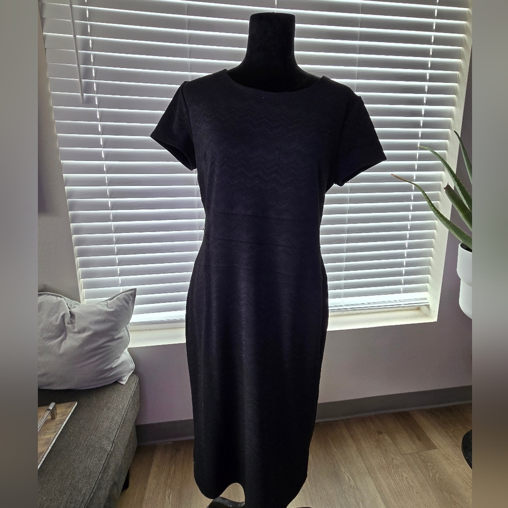 Cato Classic Black Midi Dress